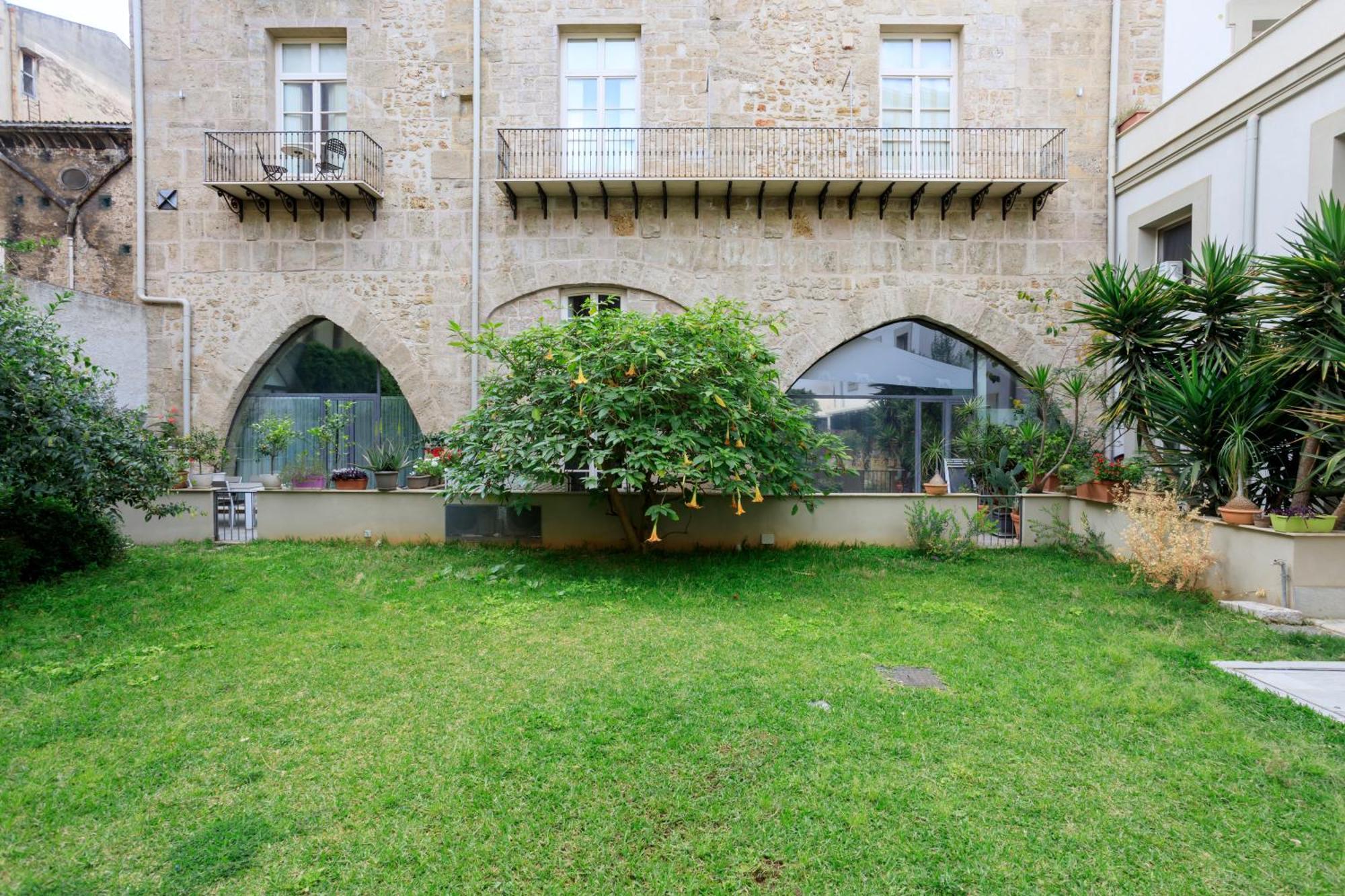 Tomasi Apartment Palermo Exterior photo